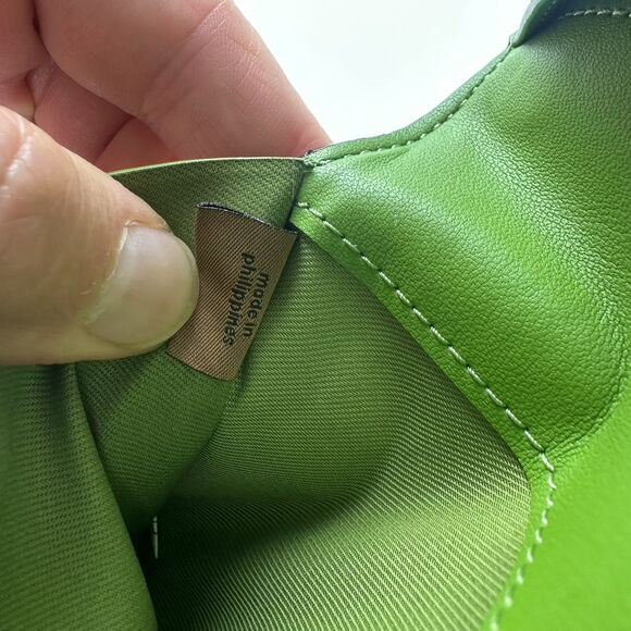 COACH Smooth Leather Skinny Snap Tab Slim Wallet Dark Lime Green CH823 Used - Picture 12 of 14